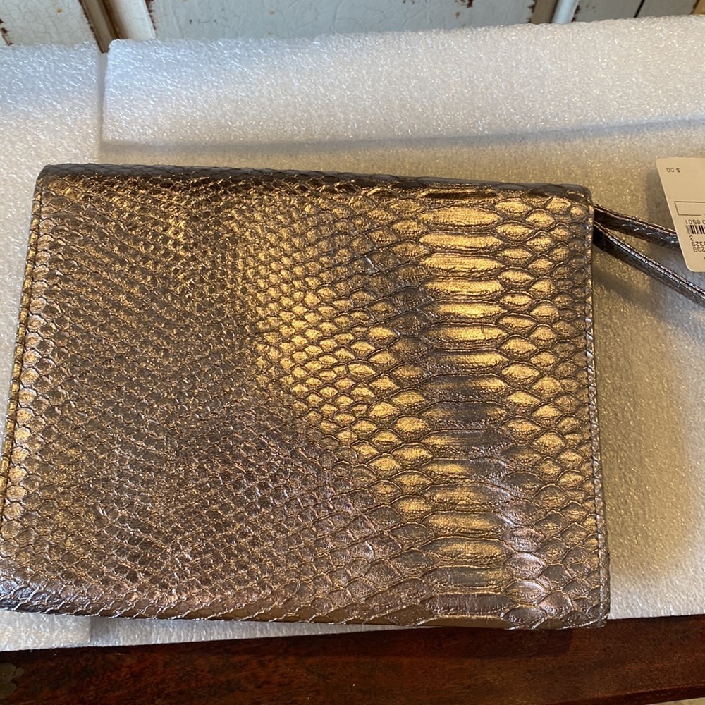 Free NWT Neiman Marcus Snakeskin Wristlet/ Clutch - Picture 5 of 5